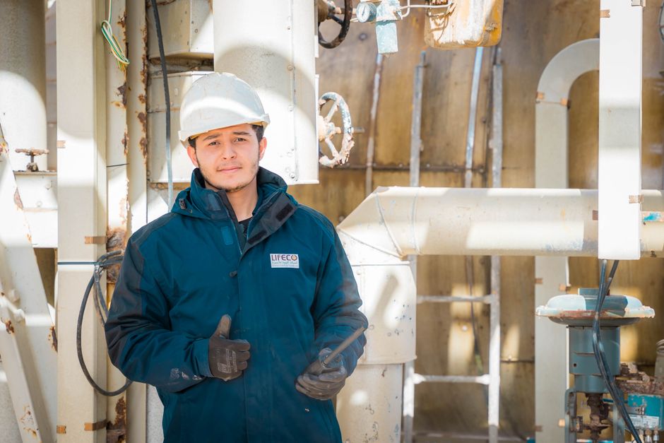 Engineer at an oil and gas well-site control system